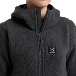 Haglöfs HAGLÖFS PILE HOOD W MAGNETITE 23 -Winter Clothing Store 9 113515 pile hood w magnetite 605435 2at 06