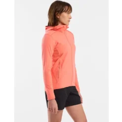 ARC'TERYX KYANITE LT HOODY WOMEN'S SOLASTA 23 -Winter Clothing Store 9 123377 kyanite lt hoody women s solasta x000005692 019553 04